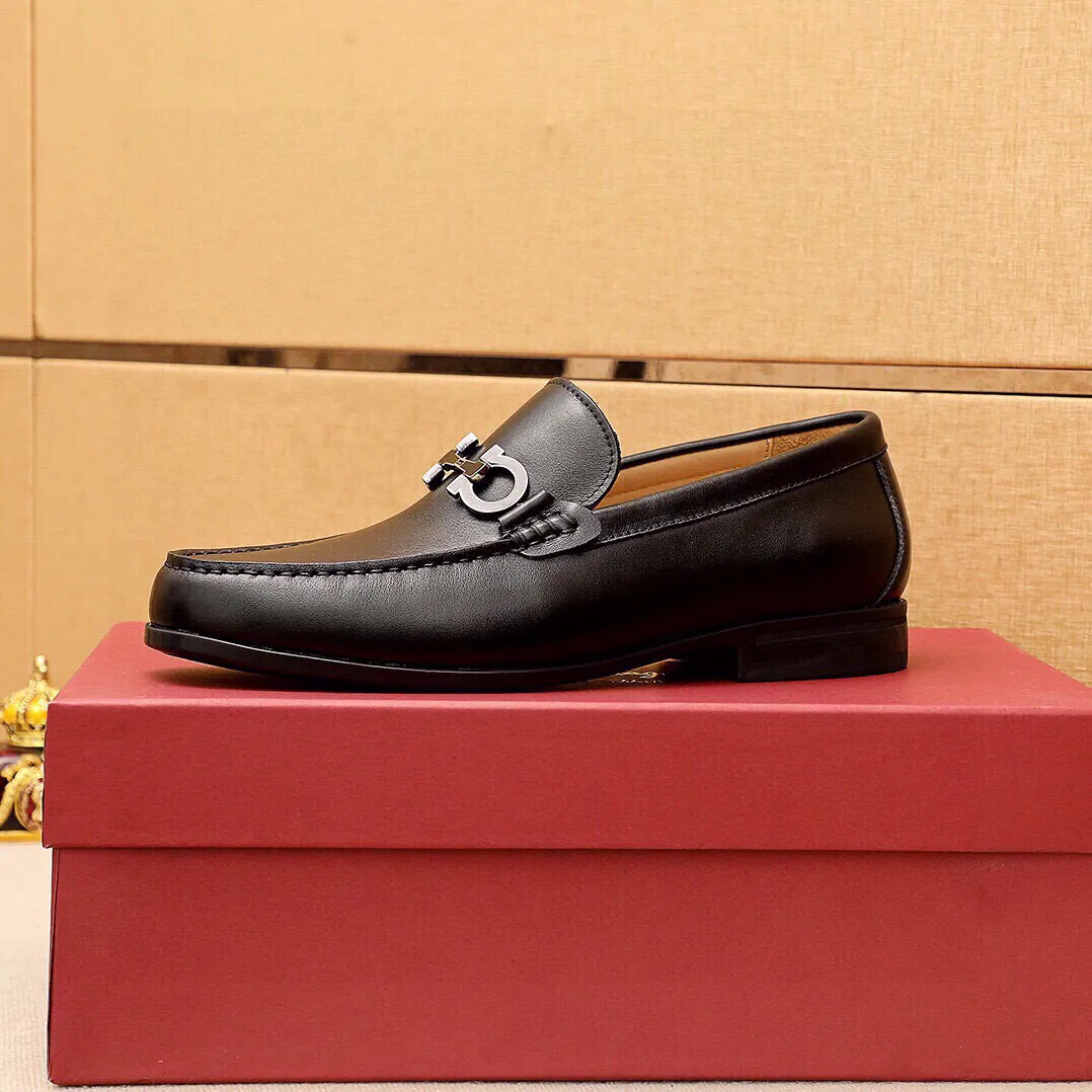 Men's shoes 💰480 💐 Product trademark: Ferragamo "Ferragamo" casual leather shoes Regular size: 38-44 (45🉑️customized) Product materials: Selected imported first-layer calfskin upper + luxury hardware buckle, imported water-dyed cow leather lining. Strong three-dimensional visual effect, original outsole color: 4⃣️seed leather materials available